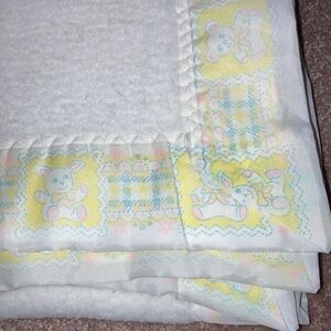 Beacon Vintage Acrylic Baby Blanket Bunny Bear Boy Girl Yellow Blue Orange Pink